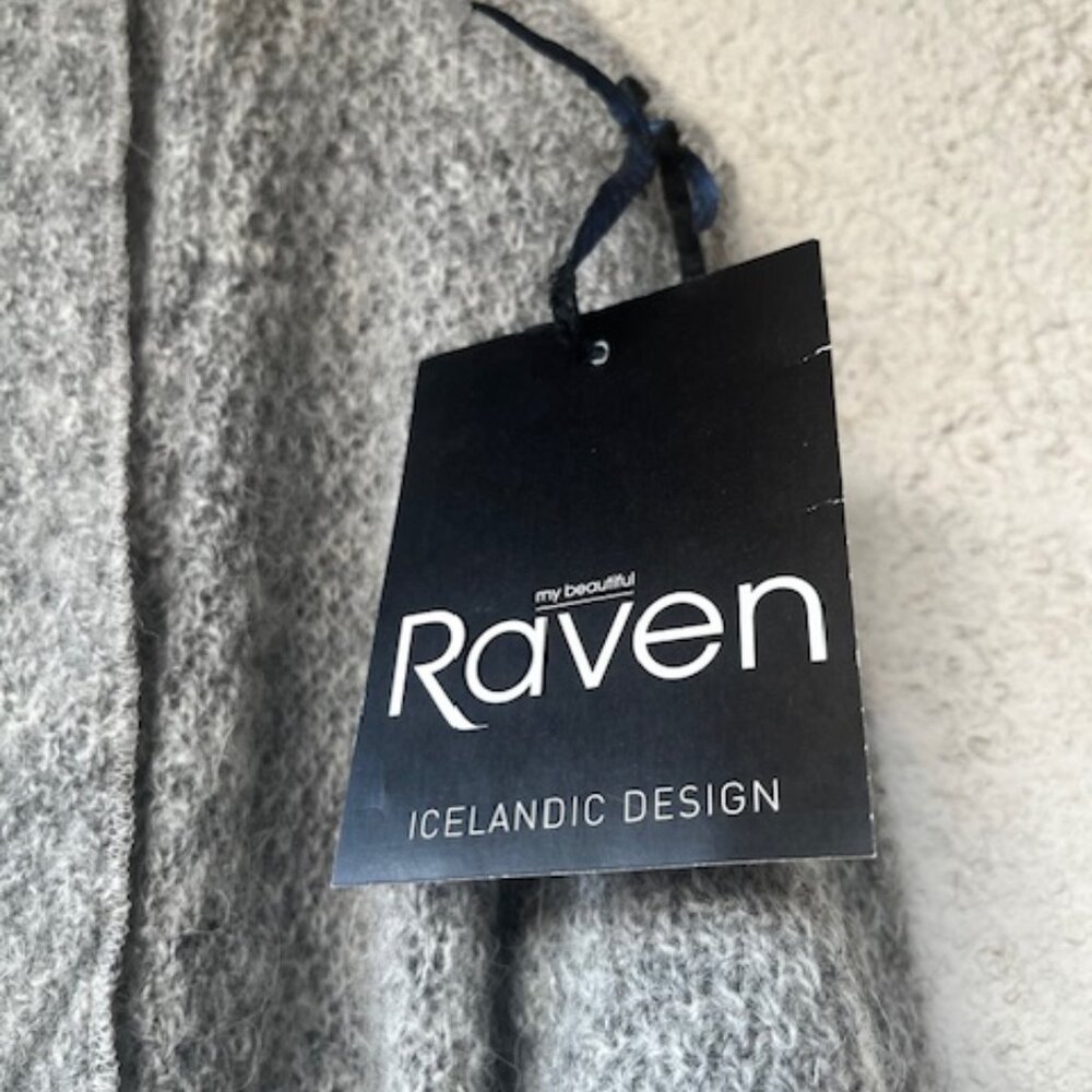 Icelandic Heathered Gray Wool Long Cardigan – new with tags - Picture 4 of 7